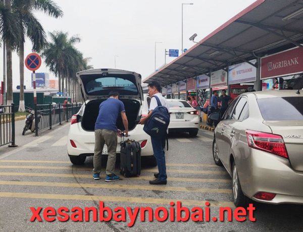 Trang đặt xe đón sân bay Nội Bài giá trọn gói