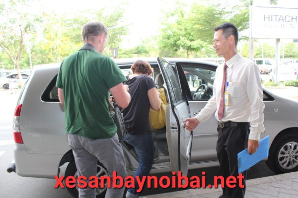 Xe taxi đưa đón sân bay Nội Bài trọn gói